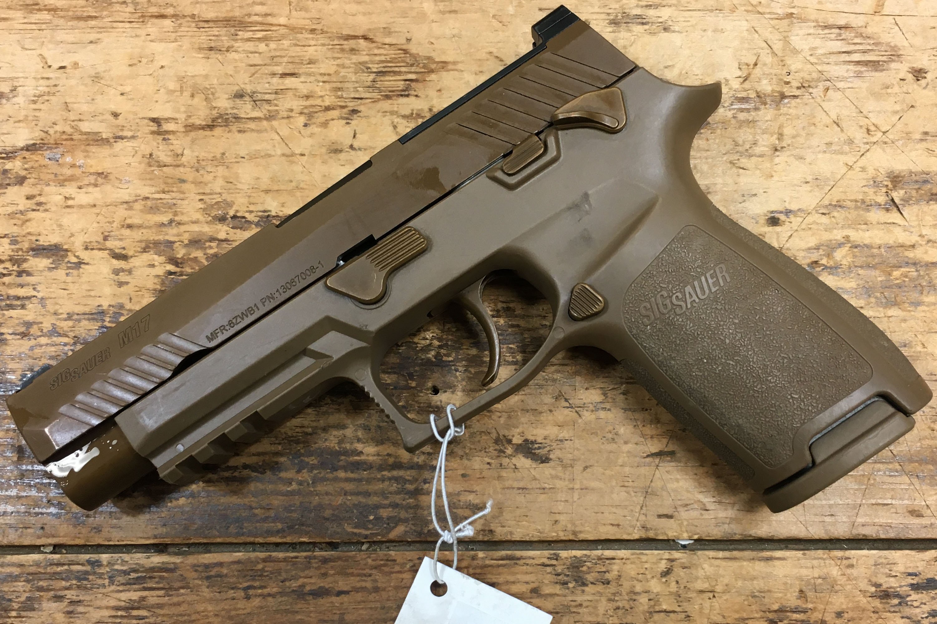 sig-sauer-m17-9mm-us-army-decommissioned-surplus-pistol-low-serial