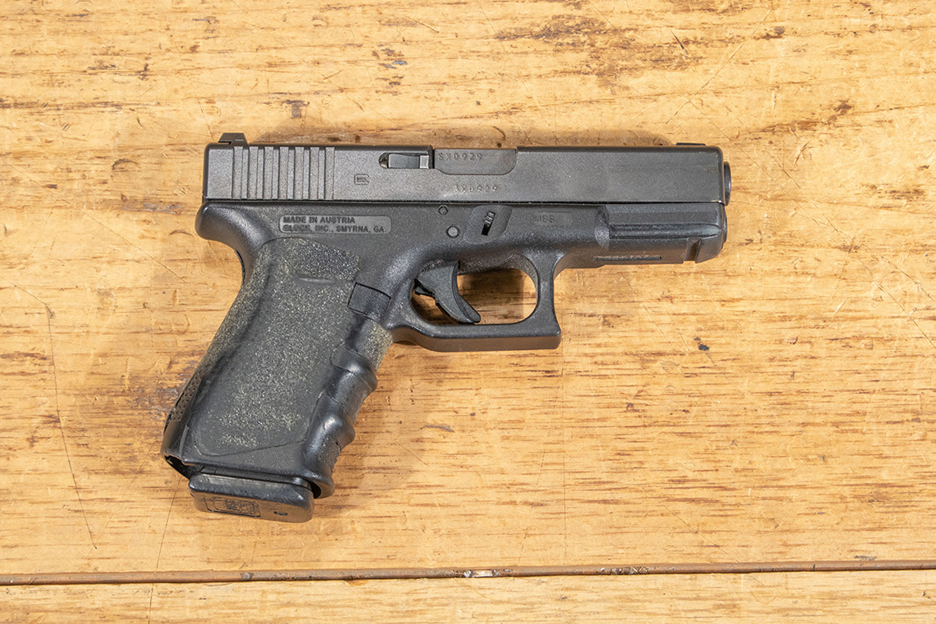 23 GEN4 STIPPLED 40 SW  POLICE TRADE GOOD