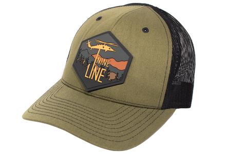 MOUNTAINS PATCH TRUCKER HAT