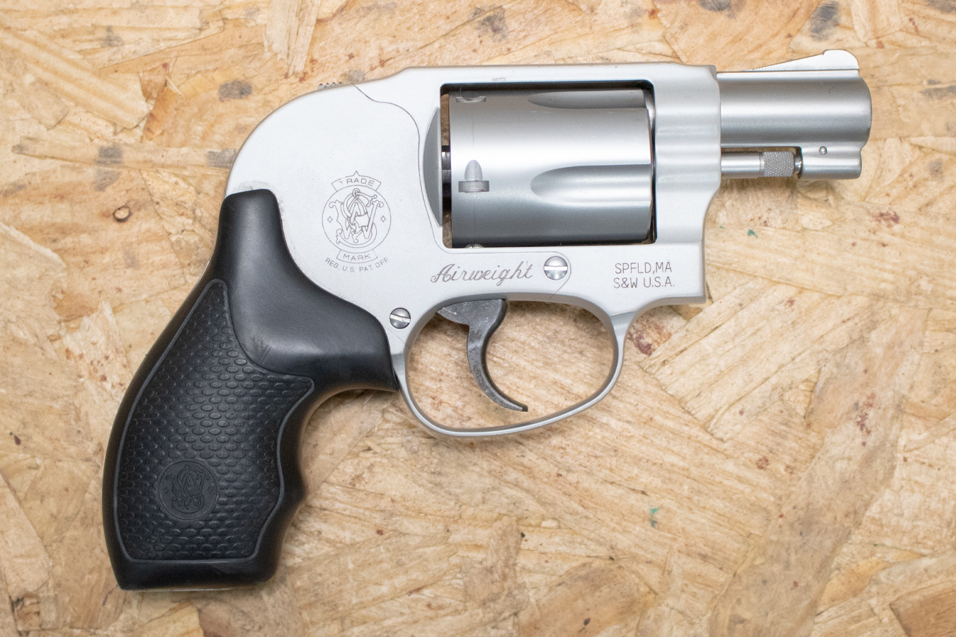 SMITH AND WESSON 638-3 38 SPL TRADE