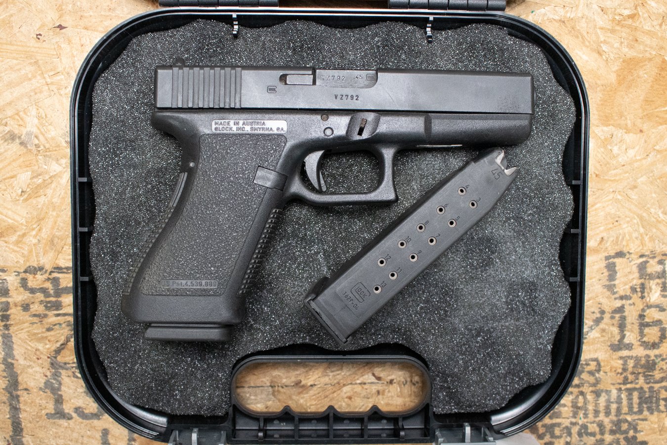 Glock 21 Gen2 45ACP Police Trade-In Pistol with Extra Mag and Case