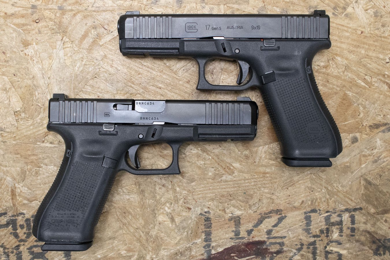 Glock 17 Gen5 9mm Police Trade-In Pistols (Fair Condition)