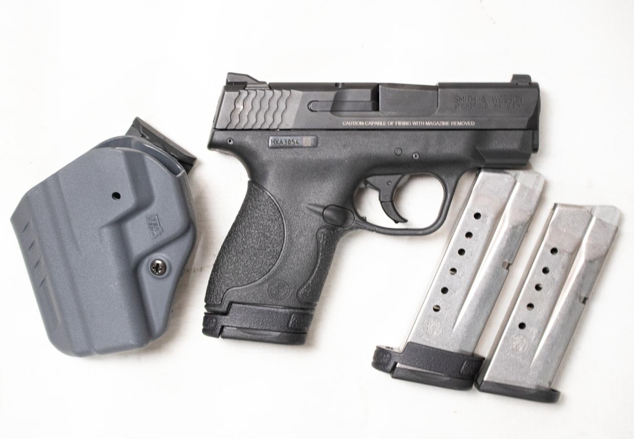 Smith & Wesson M&P9 Shield  9mm Police Trade-In Semi-Auto Pistol with Three Magazines and Holster