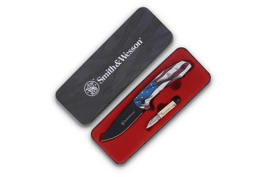 Smith & Wesson/Battenfeld S&W America's Heroes Flag Knife with Bullet Knife in Gift Tin