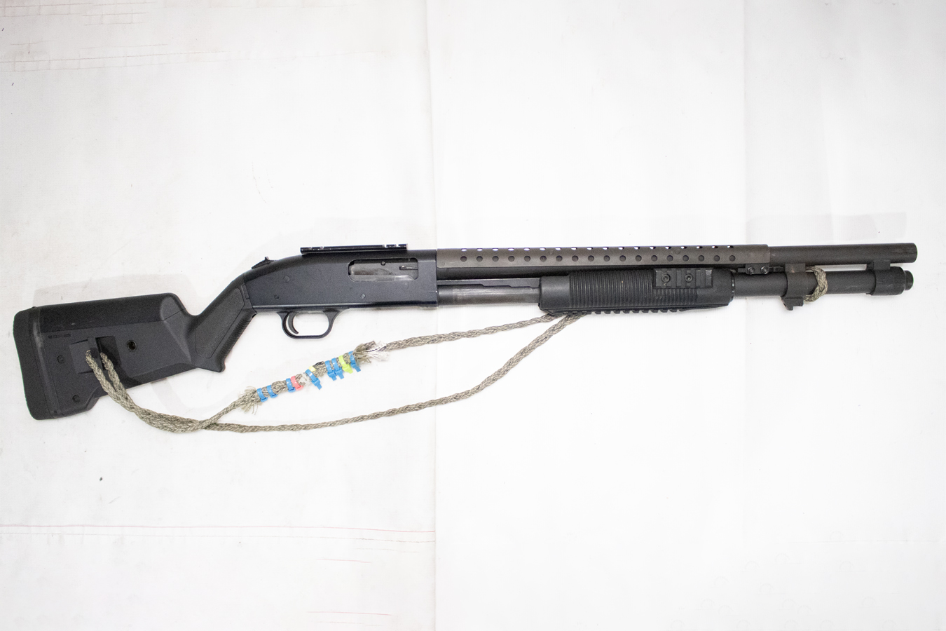 Mossberg 590 12-Gauge Pump-Action Shotgun