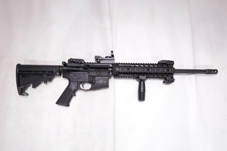 M&P-15 5.56 NATO SEMI-AUTO RIFLE