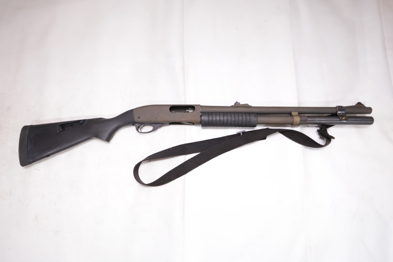 Remington 870 Wingmaster 12-Gauge Police Trade-in Pump-Action Shotgun