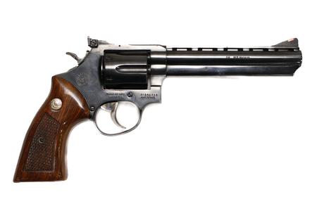 TAURUS 689 357 MAGNUM USED