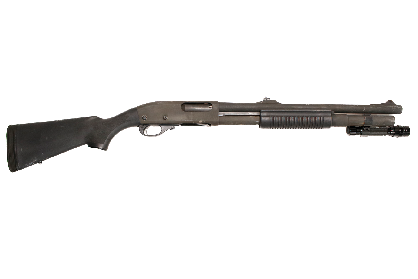 Remington 870 Police Magnum 12 Gauge Police Trade-in Shotgun with 18 Inch Barrel and Light