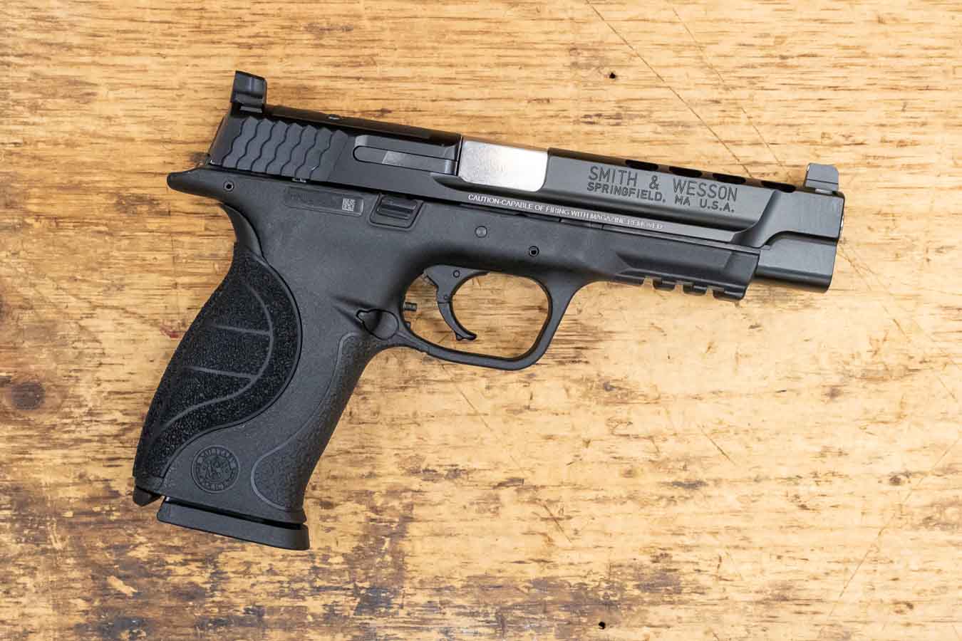 Smith & Wesson M&P9 Performance Center CORE 9mm Ported 17-Round Police Trade-In Pistol