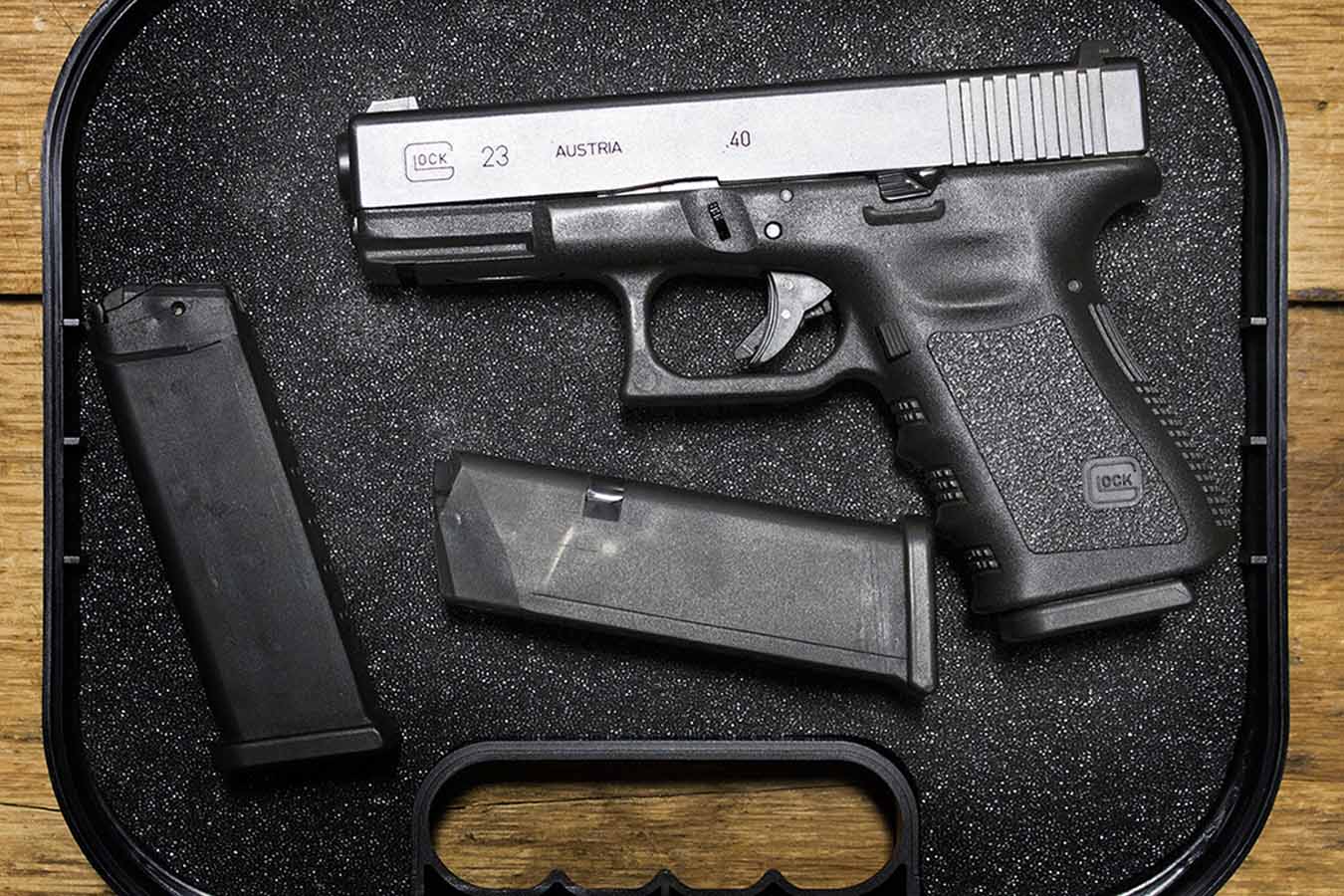 Glock Model 23 40 S&W Police Trade-Ins with Night Sights and 3 Mags (Gen3)