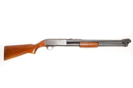 ITHACA 37 FEATHERLIGHT 12GA TRADE