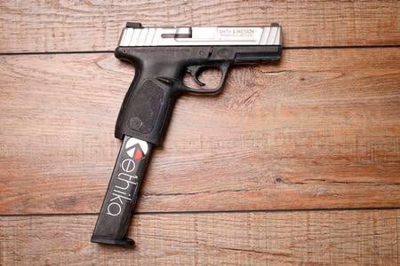 SMITH AND WESSON SD40VE 40 SW USED