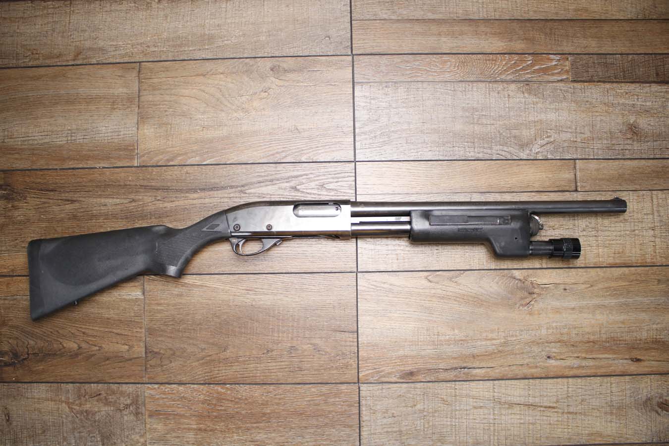 Remington 870 Magnum 12GA Police Trade-In Shotgun with Flashlight Forend