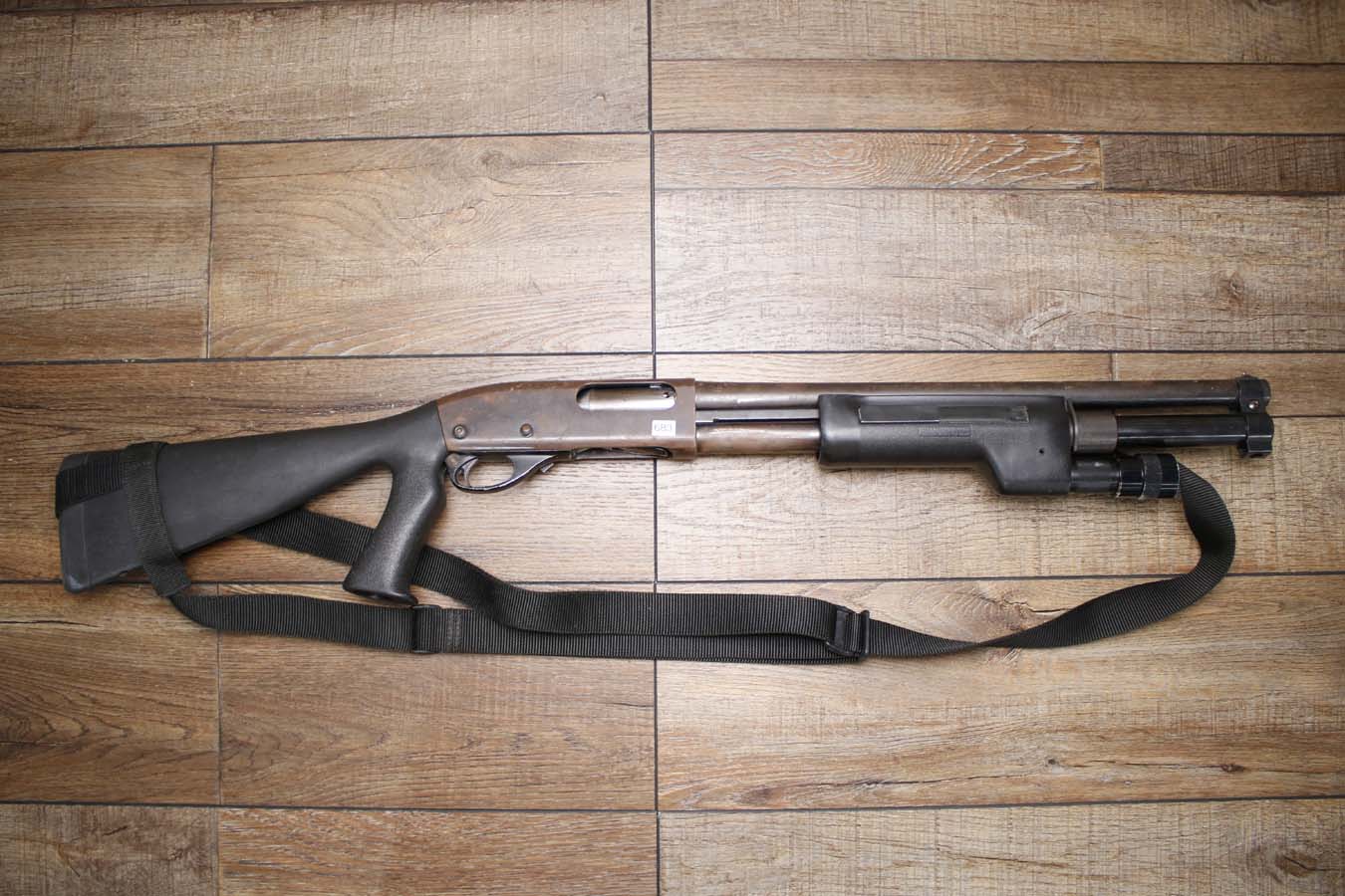 Remington 870 Magnum 12GA Police Trade-In Shotgun with Flashlight Forend