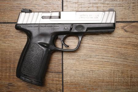 SMITH AND WESSON SD40VE 40 SW USED