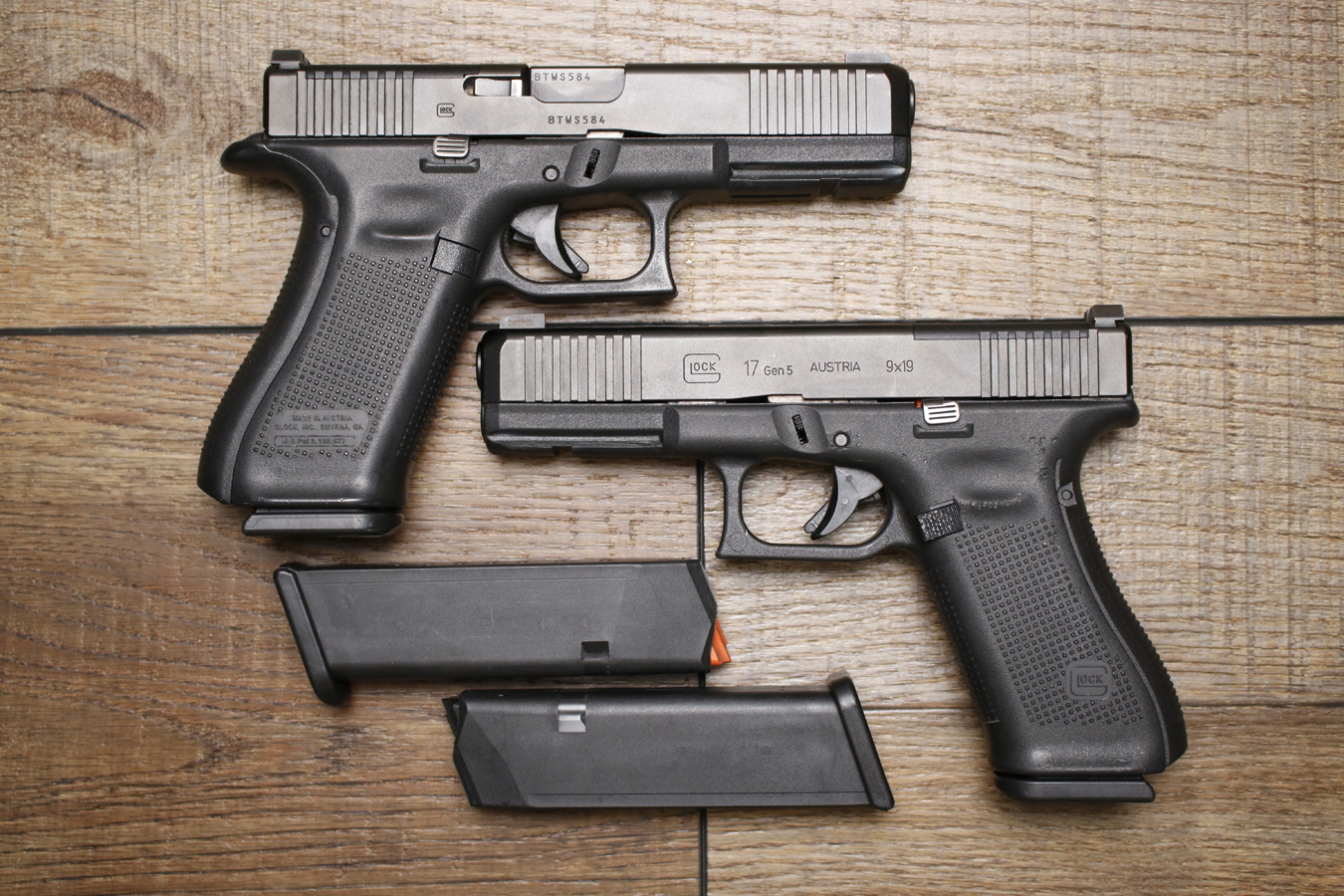 Glock 17 Gen5 MOS 9mm Optic Ready Police Trade-In Pistols with Night Sights and Front Slide Serrations (Good Condition)