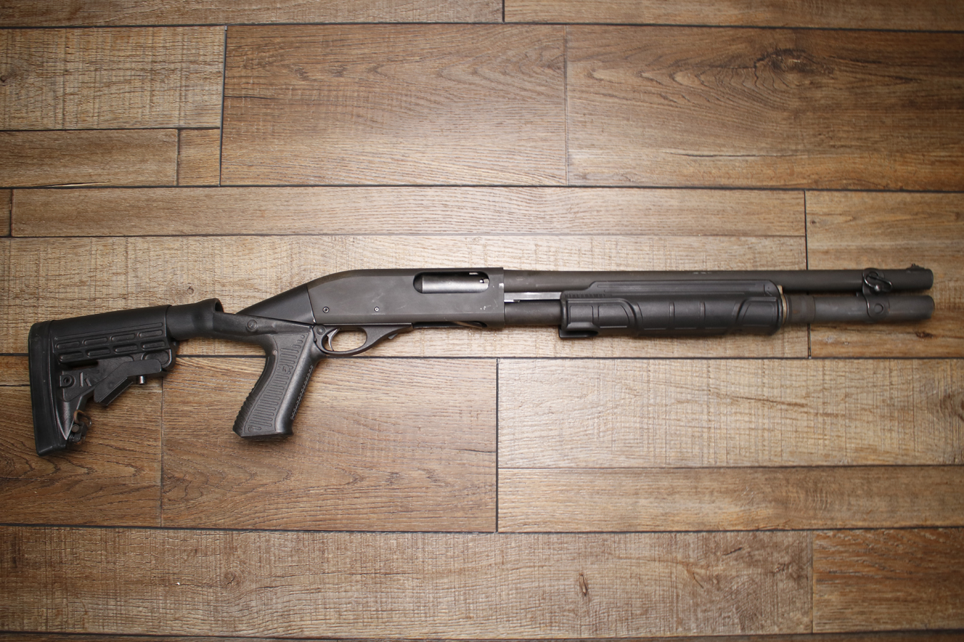 Remington 870 Police Magnum 12GA Police Trade-In Shotgun with Blackhawk Forend