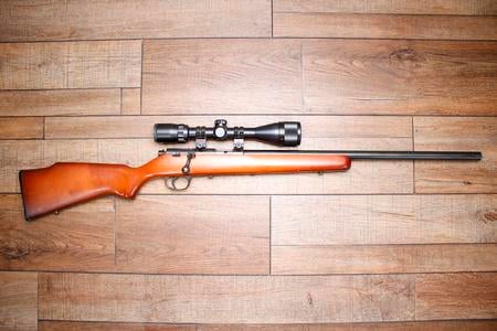 917V 17 HMR USED 