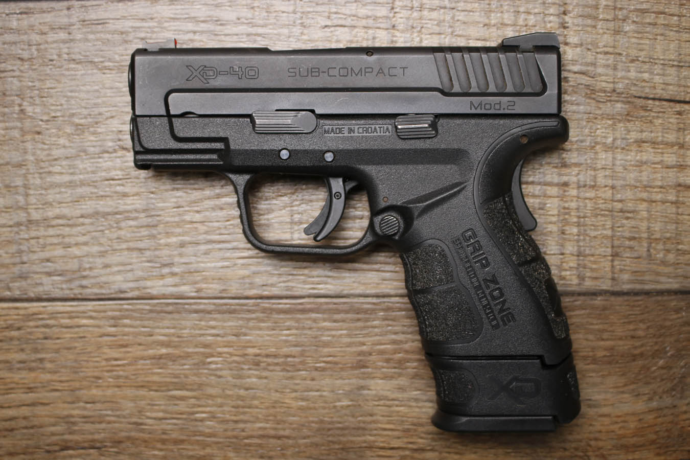 Springfield XD-40 Sub-Compact MOD.2 40 S&W Police Trade-In Pistol with GRIPZONE