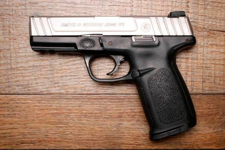 SMITH AND WESSON SD40 VE 40 SW USED