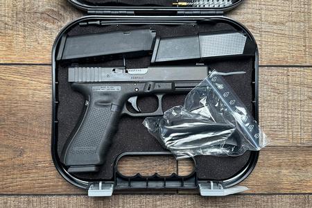 GLOCK 22 GEN4 40SW NIGHT SIGHTS US MADE ( NEW IN BOX) TRADE