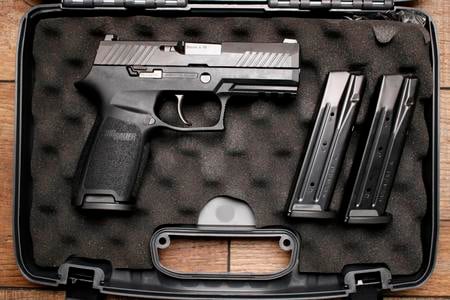 SIG SAUER P320 CARRY 9MM NIGHT SIGHTS POLICE TRADE-IN (NEW IN BOX) CONDITION