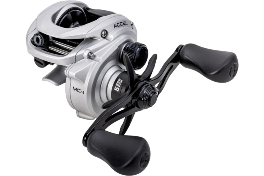 Lews Accel Right Hand Baitcast Reel 