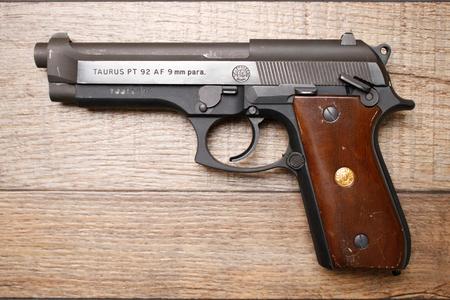 TAURUS PT92AF 9 MM USED