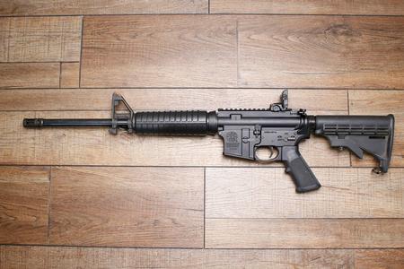 SMITH AND WESSON MP-15 5.56MM USED 