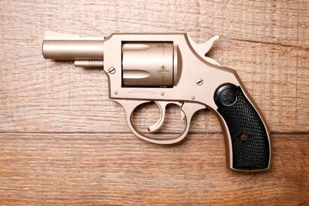 IVER JOHNSON REVOLVER 32 ACP USED
