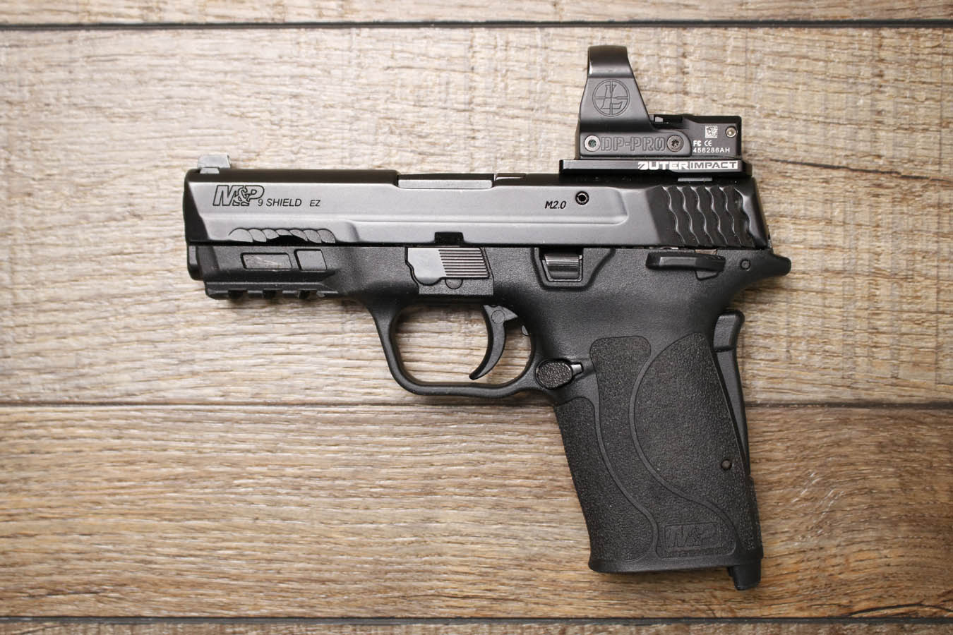 Smith & Wesson M&P9 Shield EZ M2.0 9mm Police Trade-In Pistol with Leupold Red Dot (No Magazine)