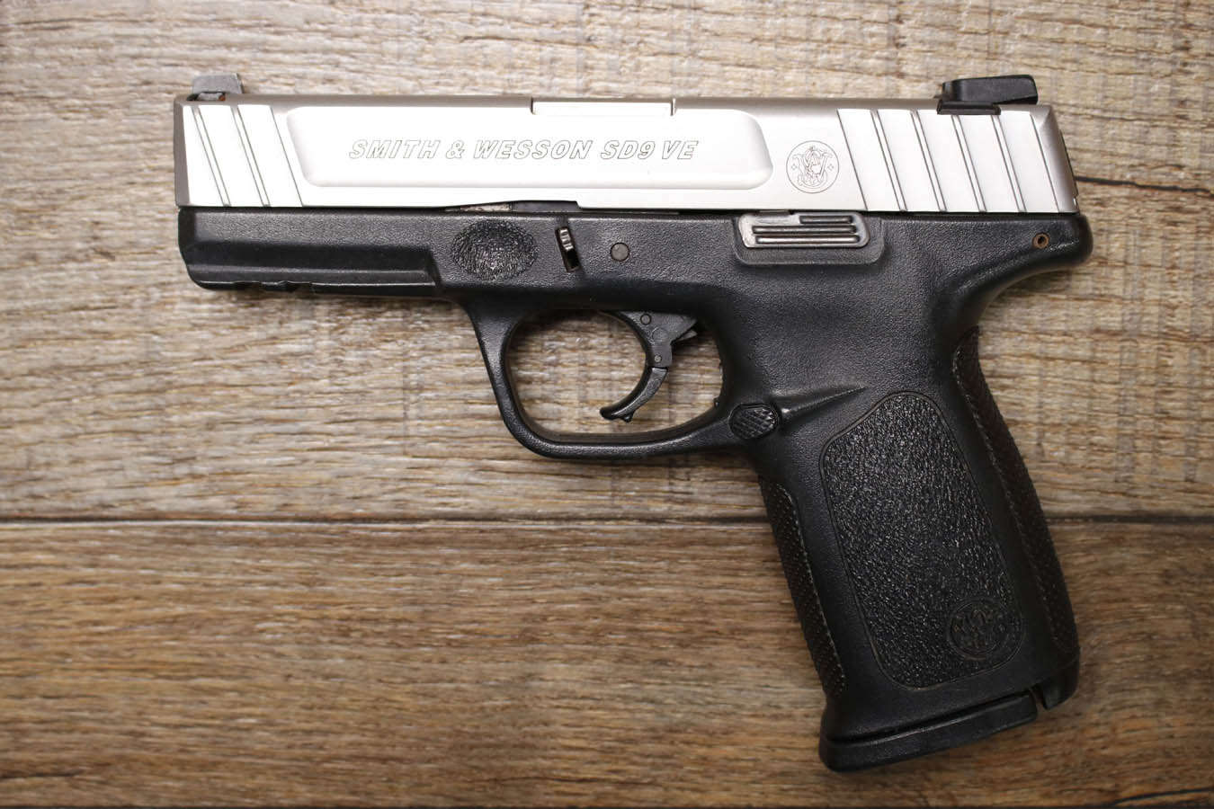 Smith & Wesson SD9VE 9mm Police Trade-In Pistol 