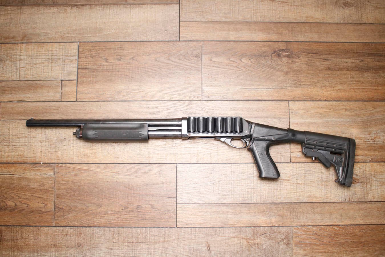 Remington 870 Police Magnum 12GA Police Trade-In Shotgun with Textured Foregrip and Pistol Grip