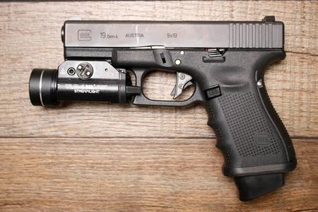 GLOCK GLOCK 19 GEN4 9MM W/ TLR-1 HL USED