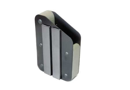 BENCHMASTER SINGLE PISTOL RACK MAGNETIC STRIP