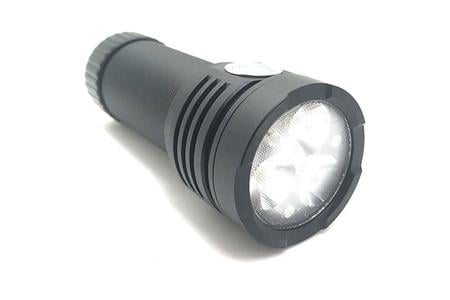 3500 LUMEN RECHARGEABLE FLASHLIGHT