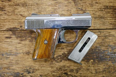 MP-25 25 AUTO POLICE TRADE-IN PISTOL WOOD GRIPS