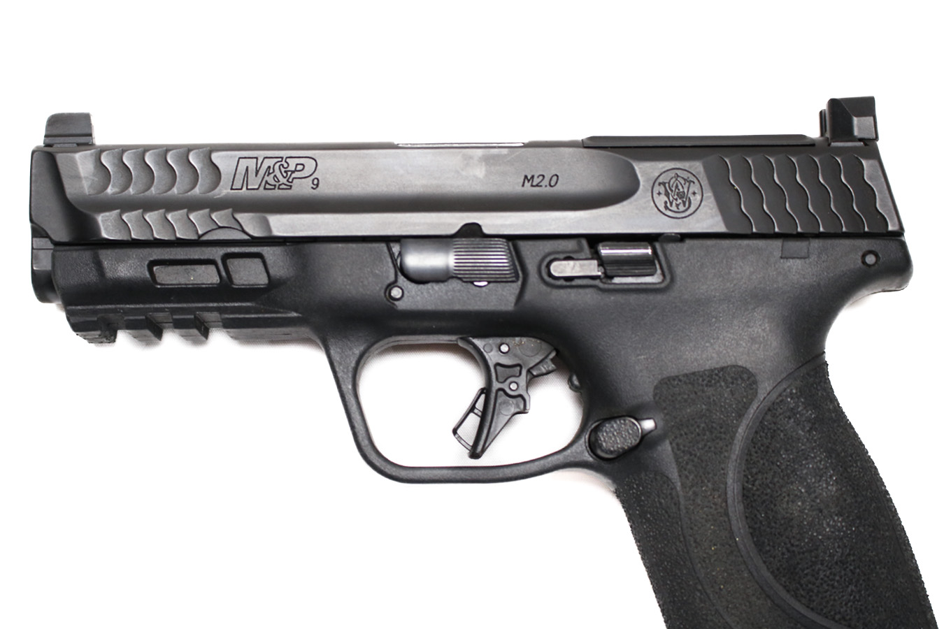 SMITH AND WESSON M&P9 M2.0 9mm Optic Ready Law Enforcement Use Sample Pistol with Aimpoint Acro Optic Cut