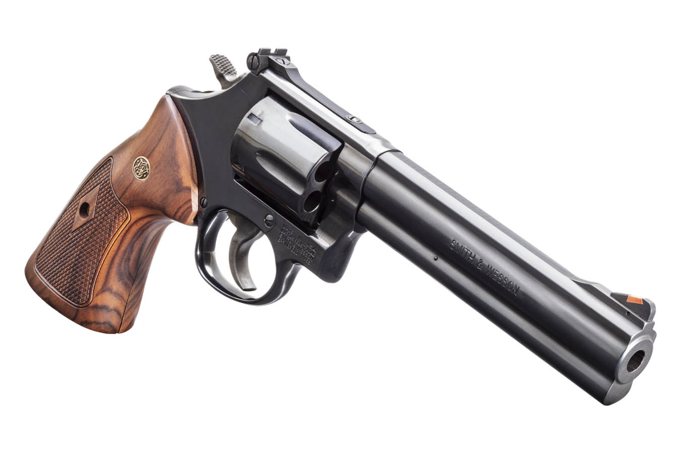 SMITH AND WESSON Model 586 Classic 357 Magnum Revolver with Wood Grips