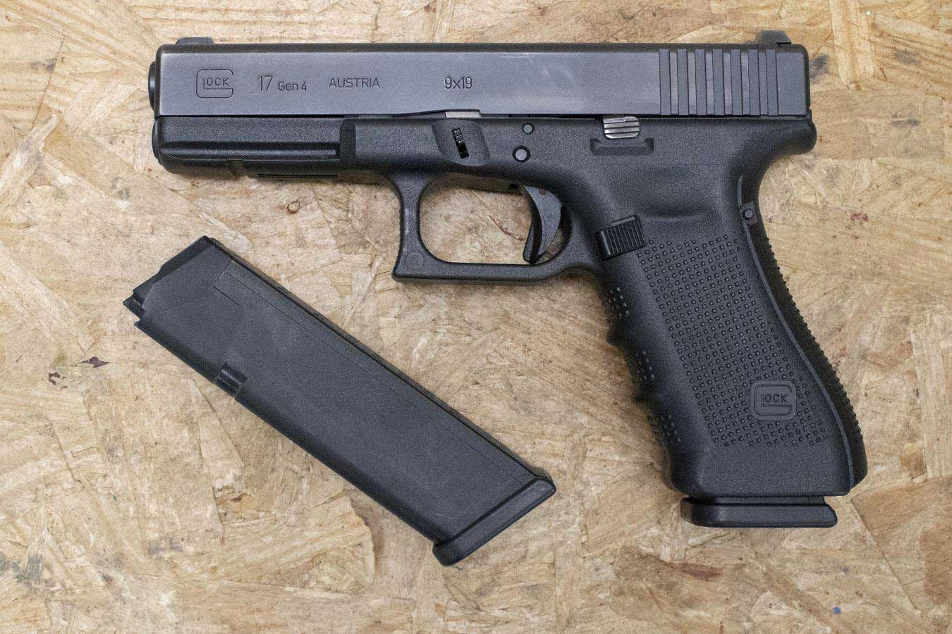 GLOCK 17 Gen4 9mm Police Trade-in Pistols (Good Condition)