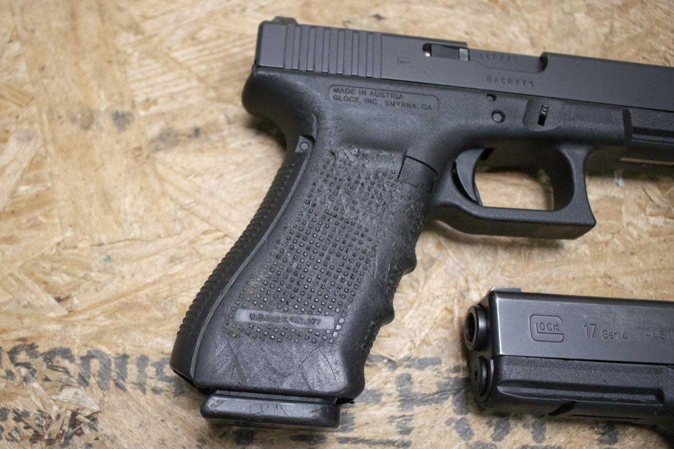 GLOCK 17 Gen4 9mm Police Trade-ins with Night Sights (Fair Condition)