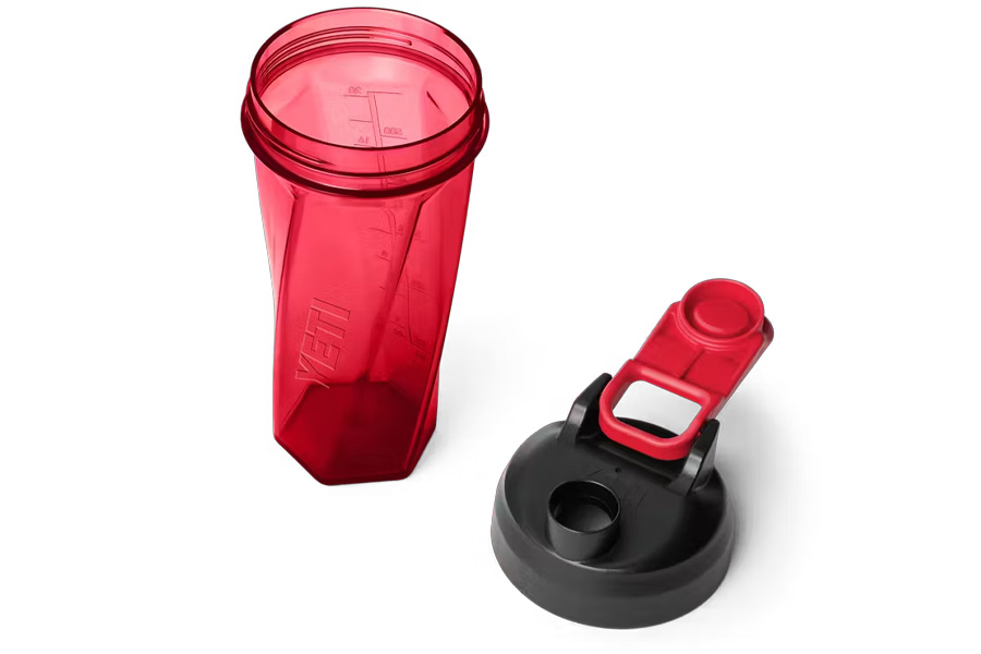 YETI COOLERS Yonder 27 Oz Shaker Bottle Resuce Red