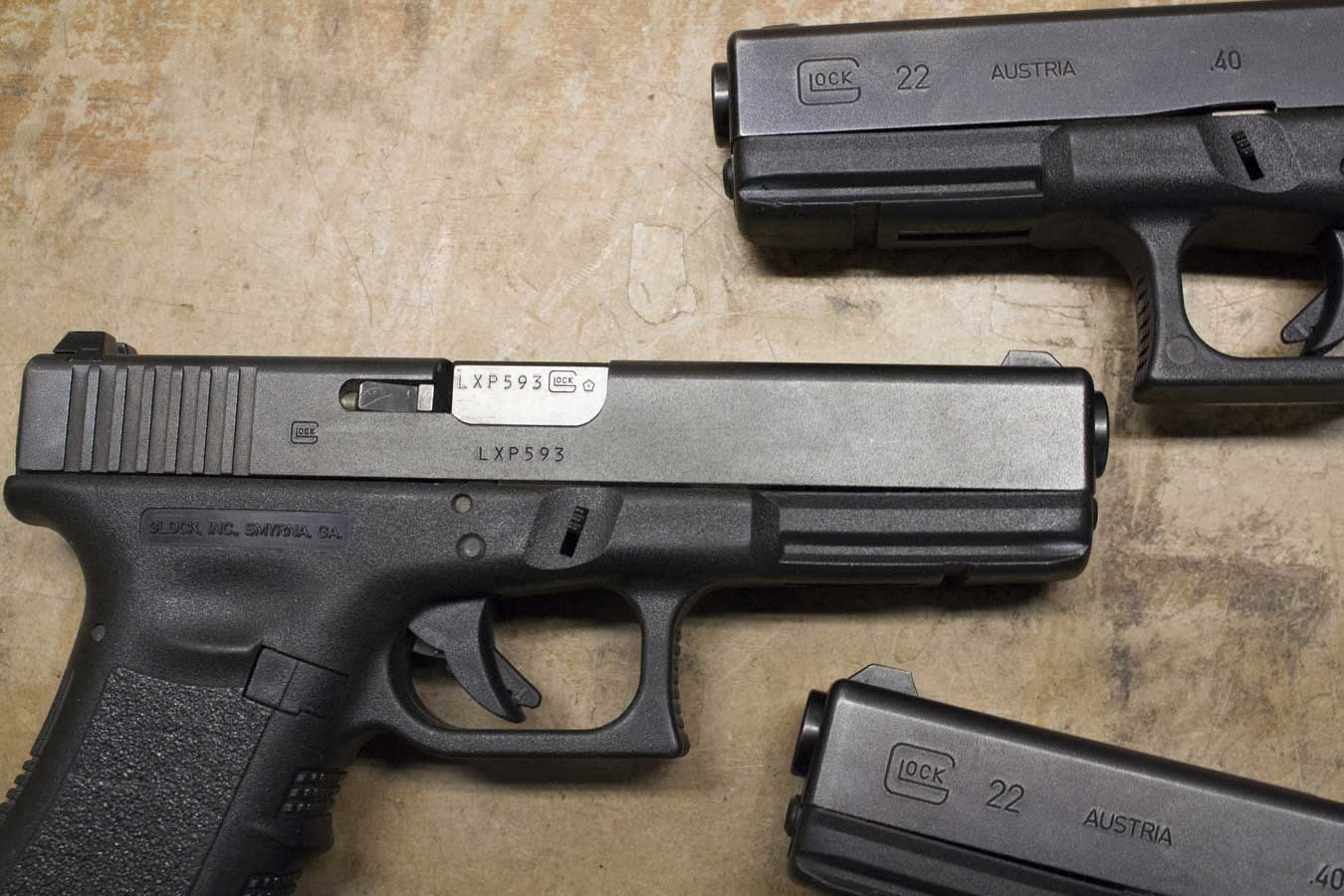 GLOCK 22 Gen3 40 S&W Police Trade-ins (Very Good Condition)