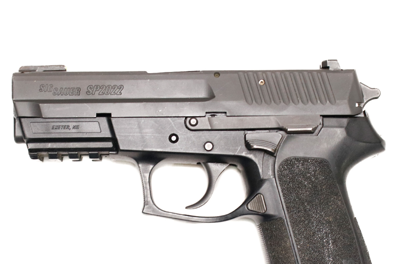 SIG SAUER SP2022 9mm Police Trade-In Pistol with Five Magazines