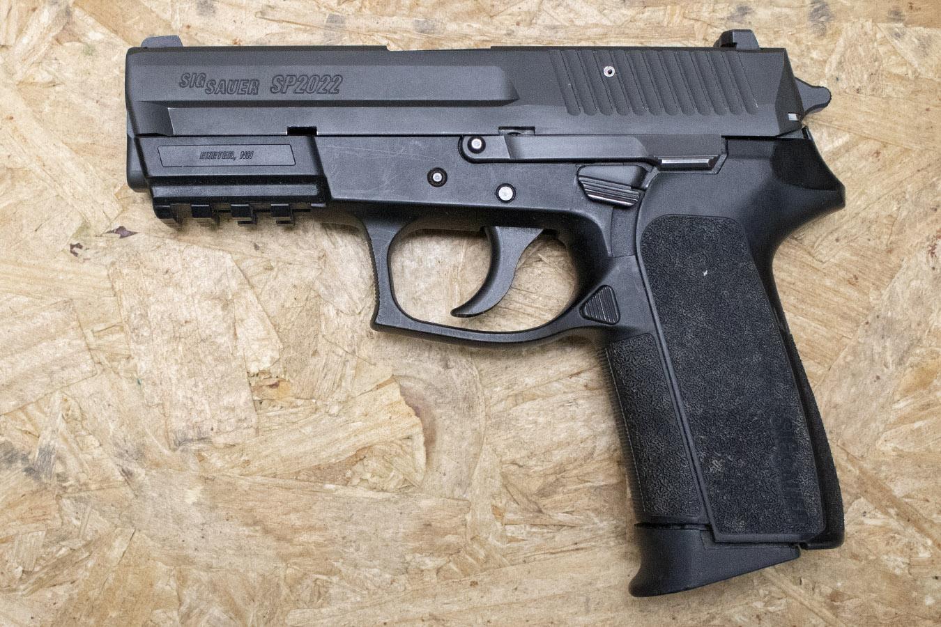 SIG SAUER SP2022 40 S&W Police Trade-In Pistol with Polymer Frame