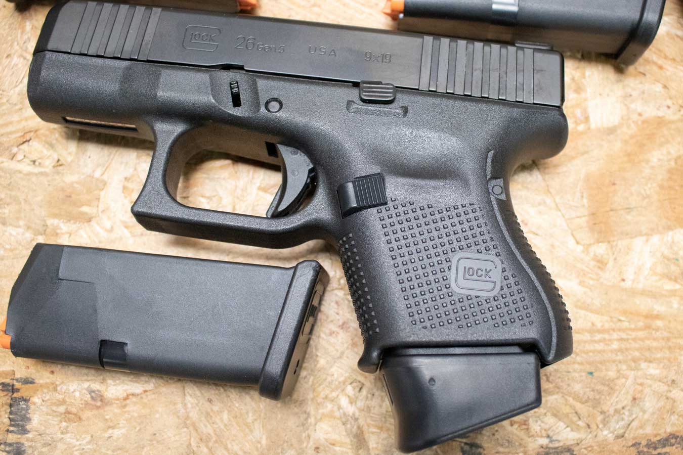 GLOCK 26 Gen5 9mm Police Trade-In Pistols with Night Sights (Very Good Condition)