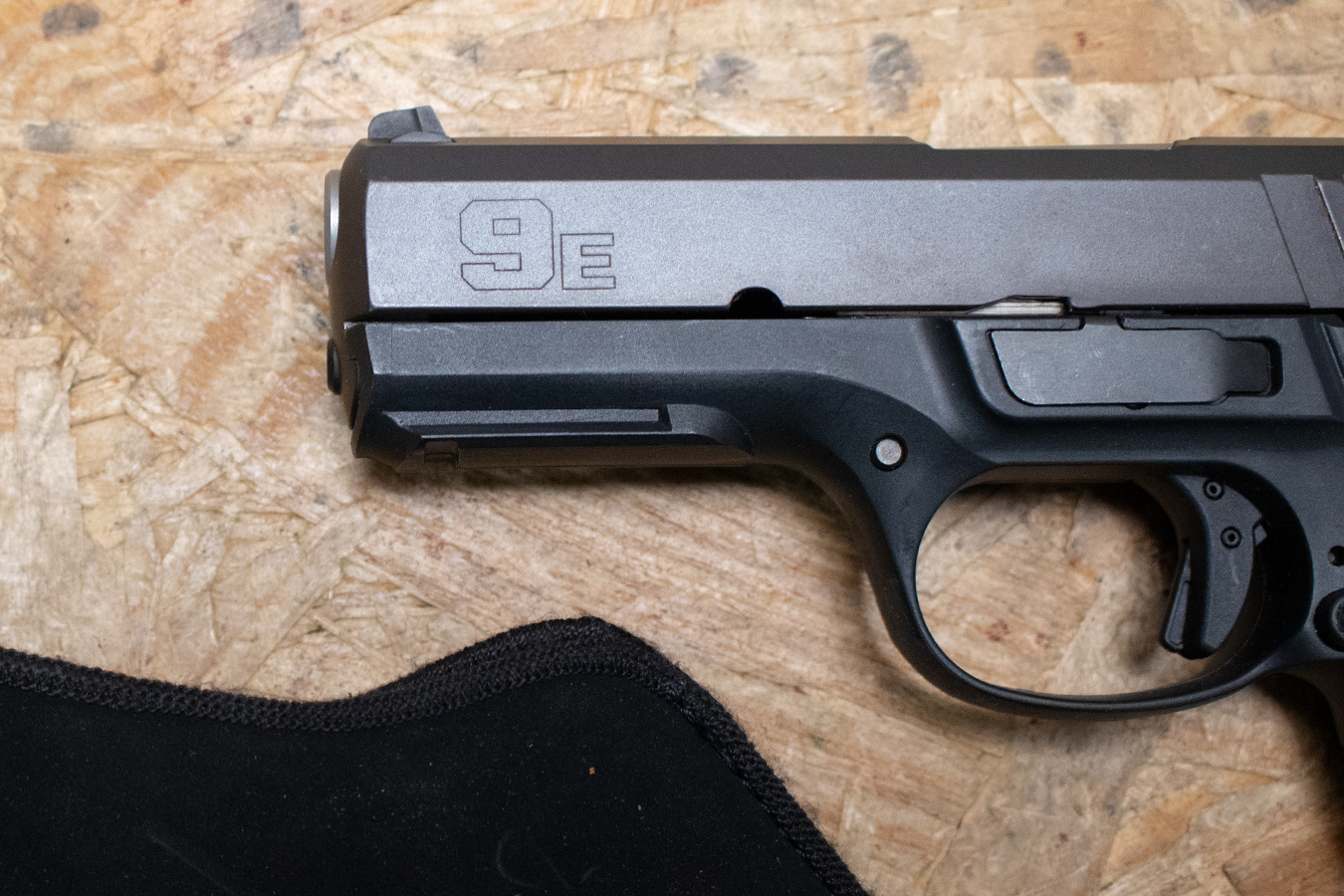 RUGER 9E 9mm Police Trade-In Pistol with Ambidextrous Safety and Holster