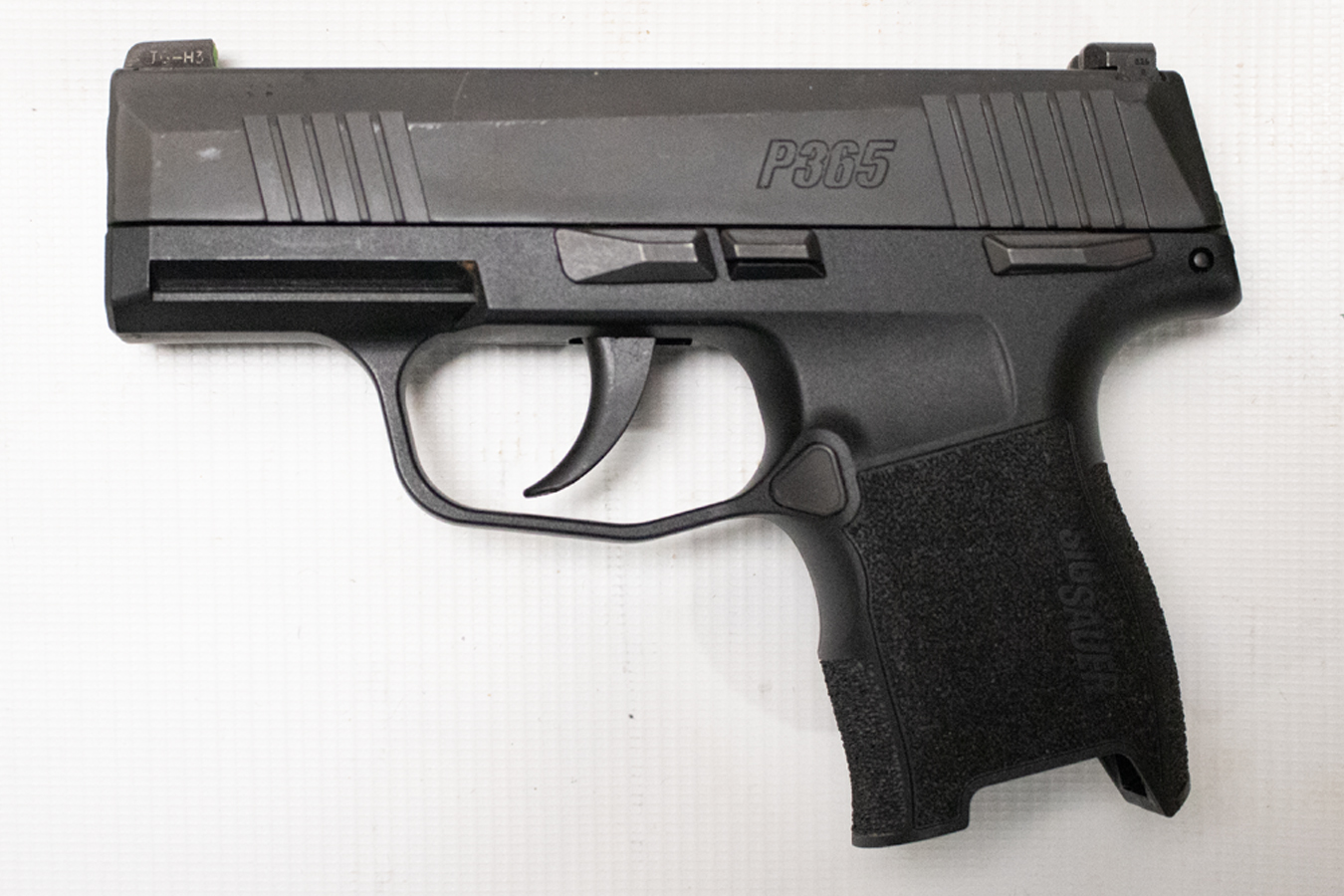 SIG SAUER P365 9mm Police Trade-in Pistol (Magazine not Included)