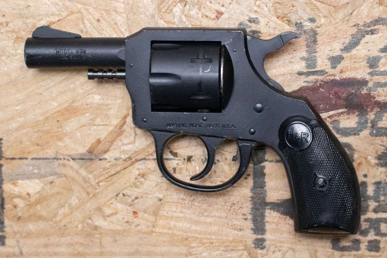 H AND R 632 32SW Police Trade-In DA/SA Revolver